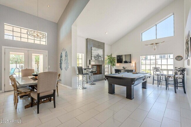 Building Photo - Long Term Luxury Furnished Rental, also av...