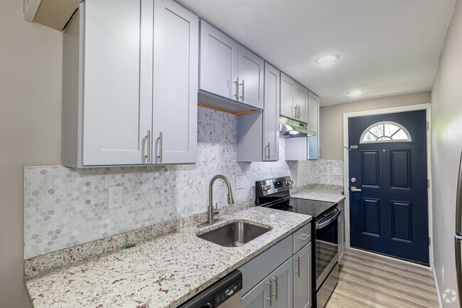 1BR, 1BA - Kitchen - Orchard Acres Apartments 0.1 mile from Campus