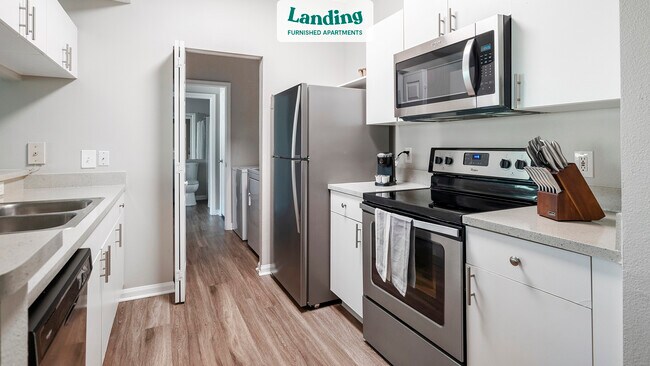 Building Photo - 1000 Plantation Lakes Cir