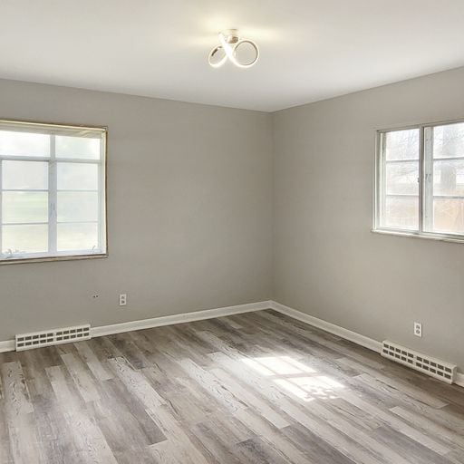 Building Photo - 3628 Naples Dr