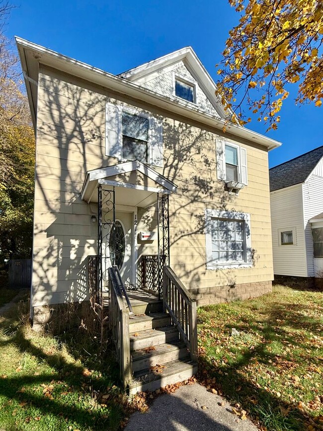 Primary Photo - Four Bedroom Home in Kalamazoo