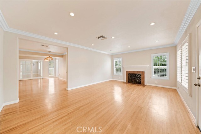Building Photo - 9108 Hermosa Dr