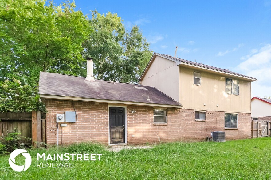 Building Photo - 2227 Lexington Woods Dr