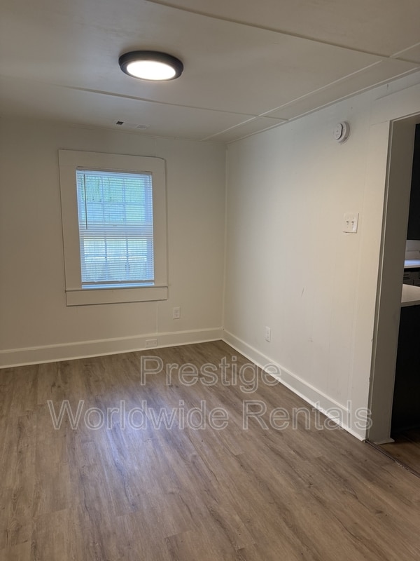 Building Photo - 614 Max Anderson Dr