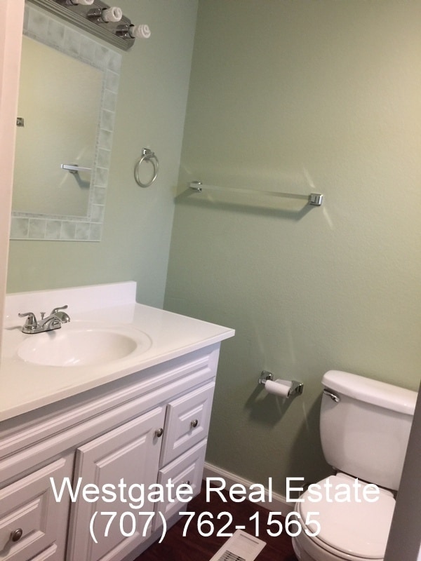 Building Photo - 1069 Ely Blvd S