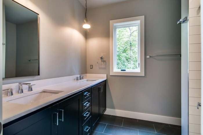 Building Photo - 1418 Shelby Ave