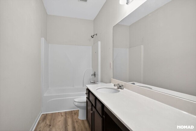 Building Photo - 1041 Sonoma Dr SW