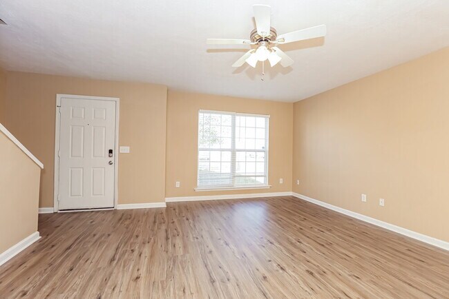 Building Photo - 1321 E Nir Shreibman