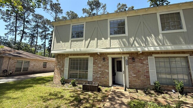 Primary Photo - 2815 Woodland Grove Dr