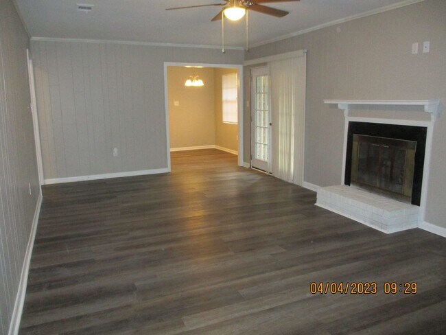 Building Photo - Nice 3Bedroom Ranch in South Augusta