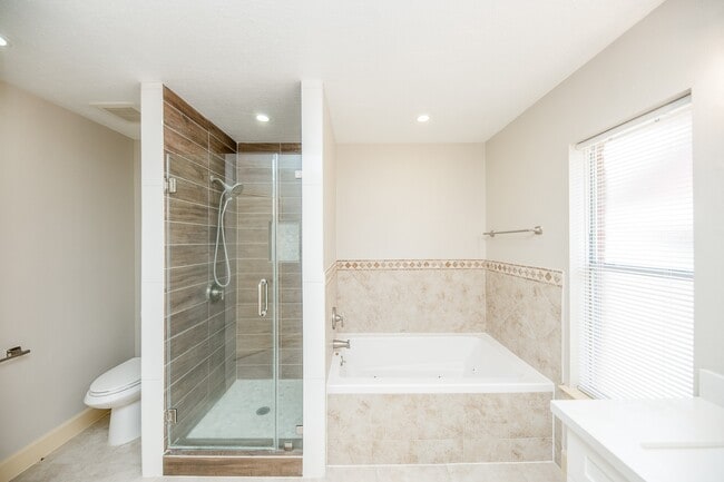 Building Photo - 13211 Rosstown Dr