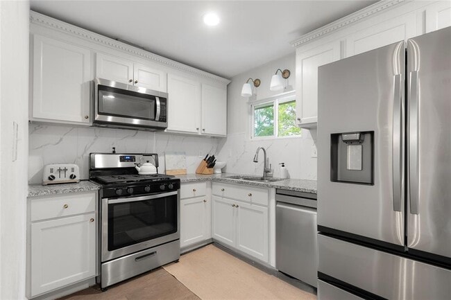 Building Photo - 5410 Overbrook Dr