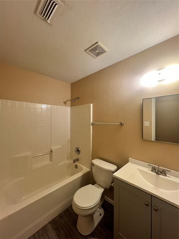 Building Photo - 3932 Fox Run Dr