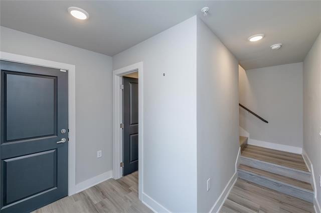 Building Photo - 3301 Wynwood Dr