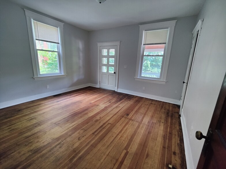 Bedroom 2 - 2000 Ryan Ave