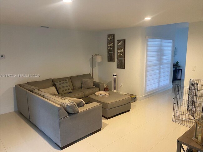 Building Photo - 9203 SW 136th Terrace