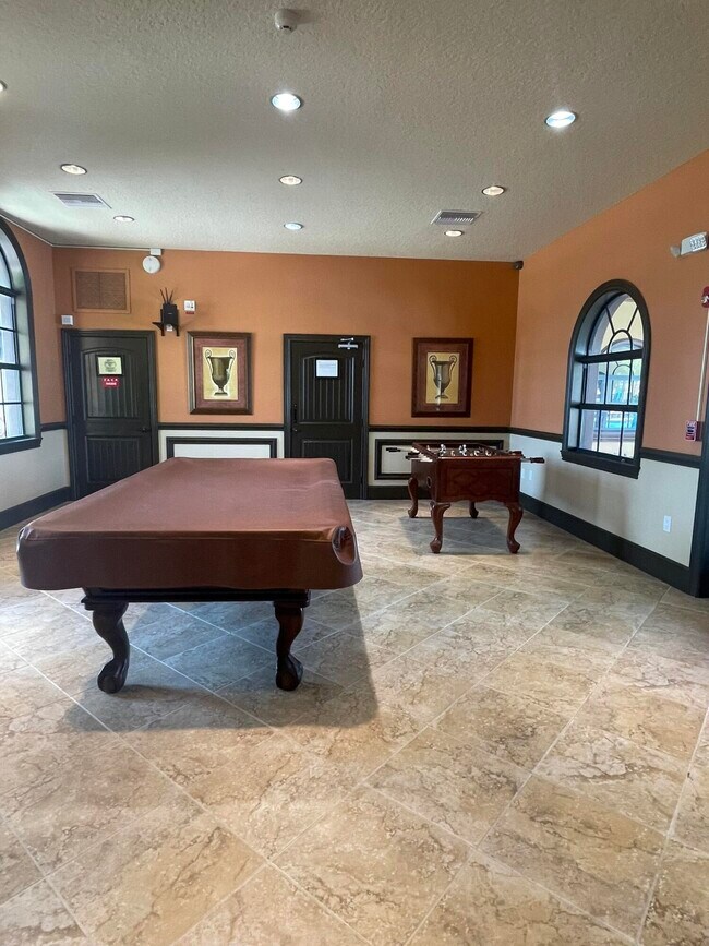 Building Photo - 91 Redondo Dr