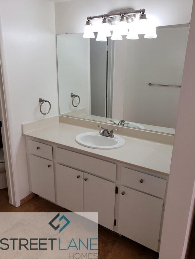 Building Photo - REDUCED! - Now offering 1-month free!