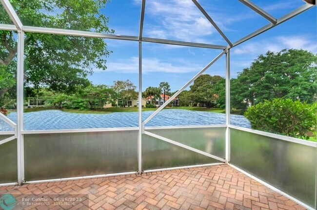 Building Photo - 11081 Springbrook Cir
