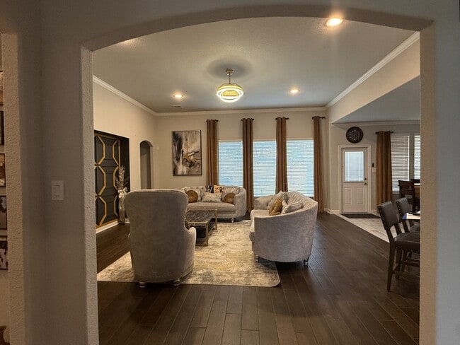 Building Photo - 4811 Lacebark Pne Trl