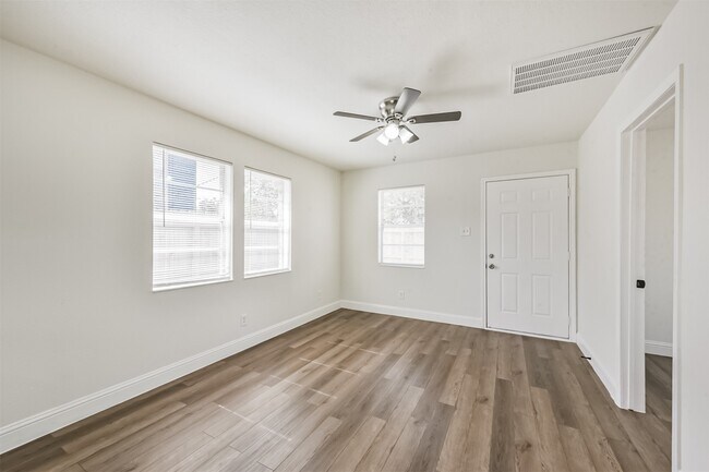 Building Photo - 102 Avenue D