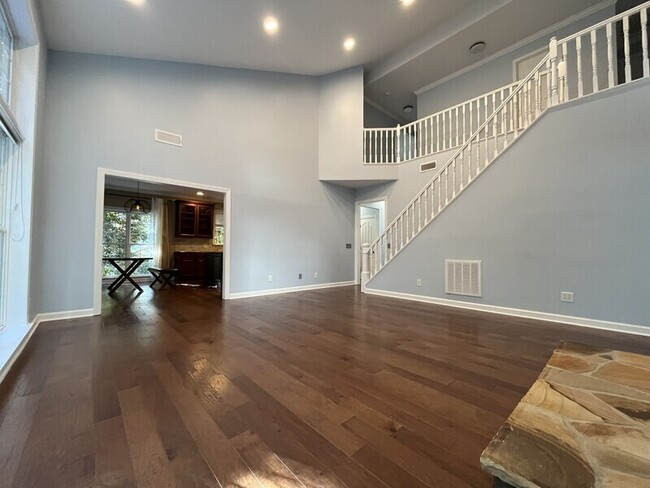 Building Photo - 10707 Pomerane Pl