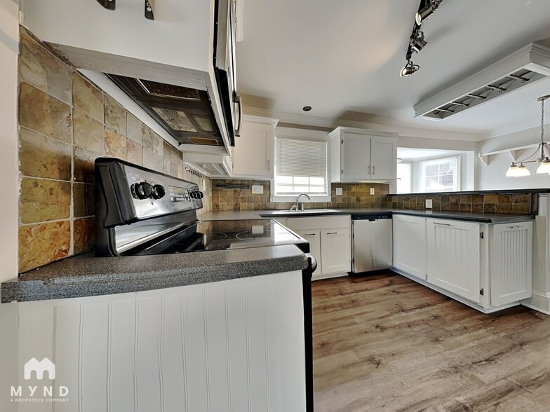 Building Photo - 3792 Finger Creek SW