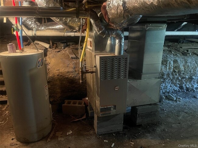 Building Photo - 33 Mailler Ave