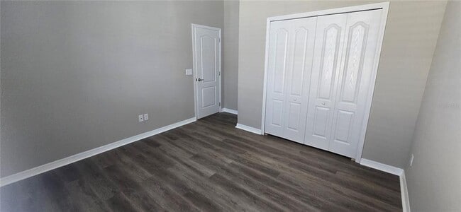 Building Photo - 7564 Bishop Square Dr