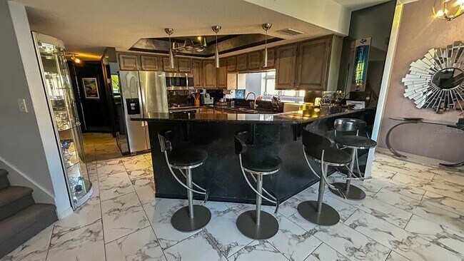 Building Photo - 1635 Royal Palm Dr S