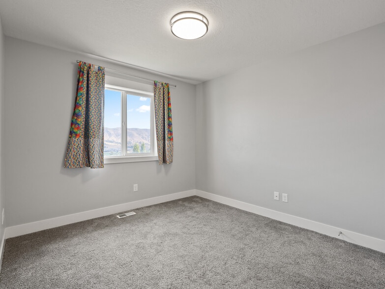 Building Photo - 1459 Foxmore St