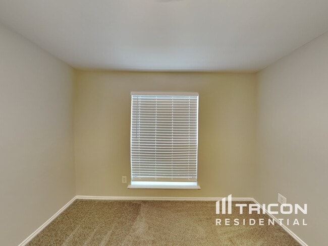 Building Photo - 1114 Alicia Ln