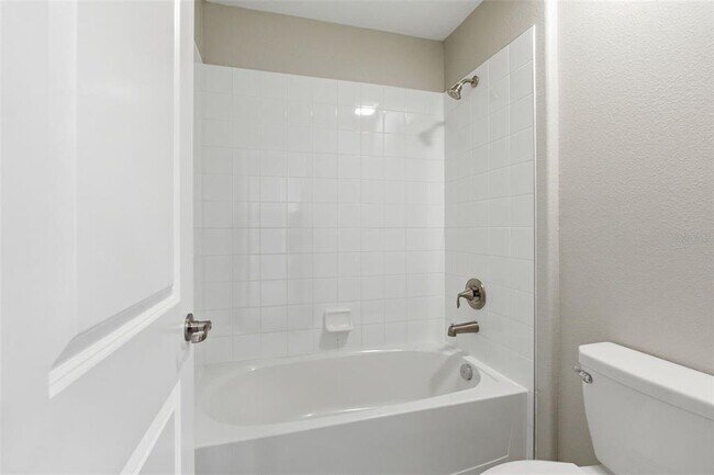 Building Photo - 11014 Little Blue Heron Dr