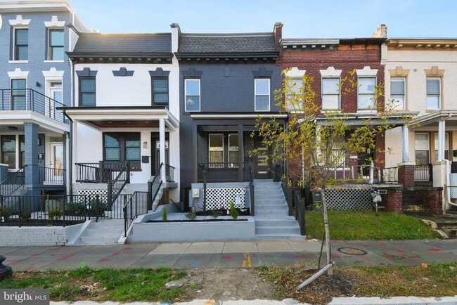 Building Photo - 517 Florida Ave NE