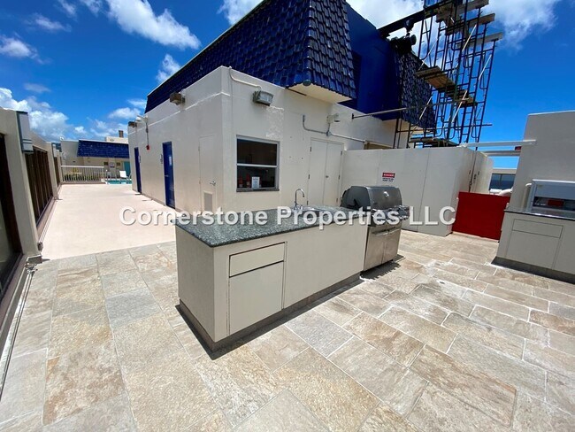 Building Photo - 400 Hobron Ln