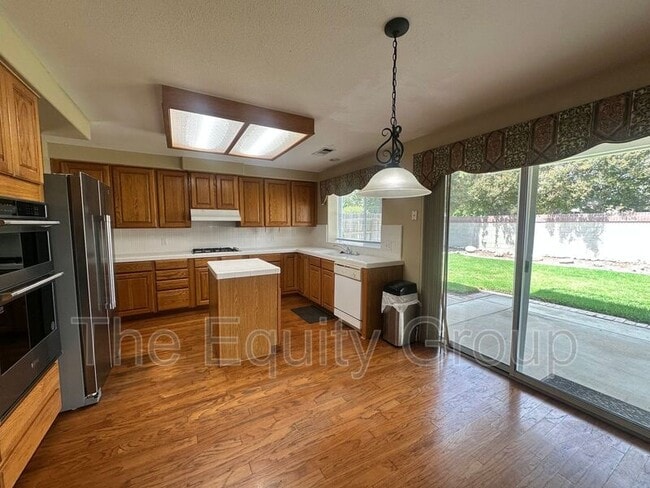 Building Photo - 5730 W Monte Verde Ct