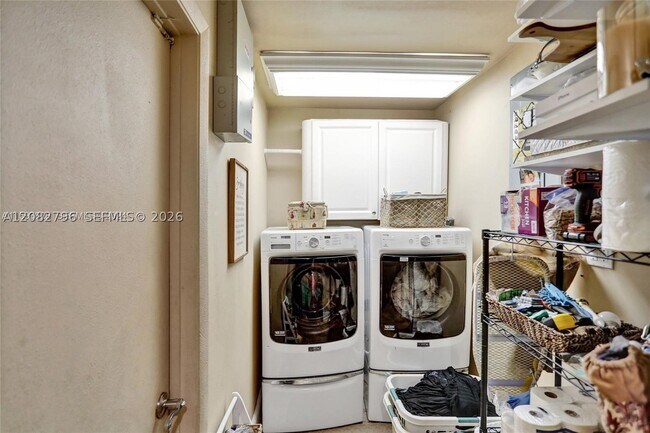 Building Photo - 11525 SW 54th St