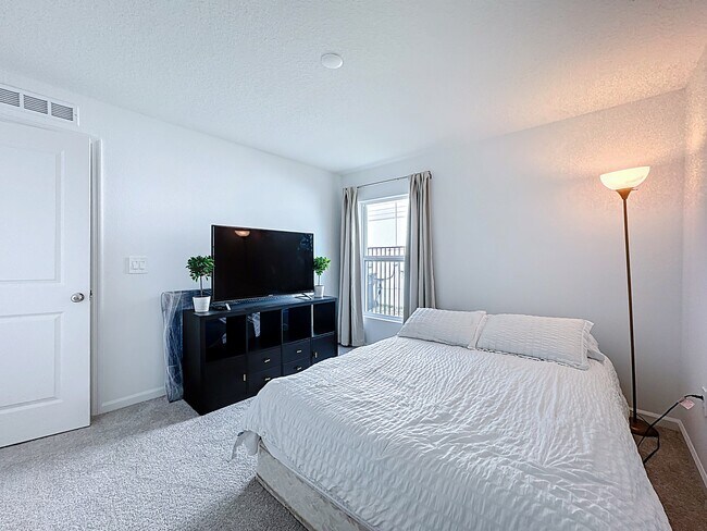 Building Photo - 5023 Barnet Dr