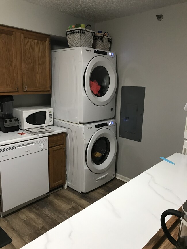 Building Photo - 15 S Shafer St