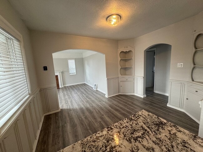 Building Photo - 1079 E 3300 S