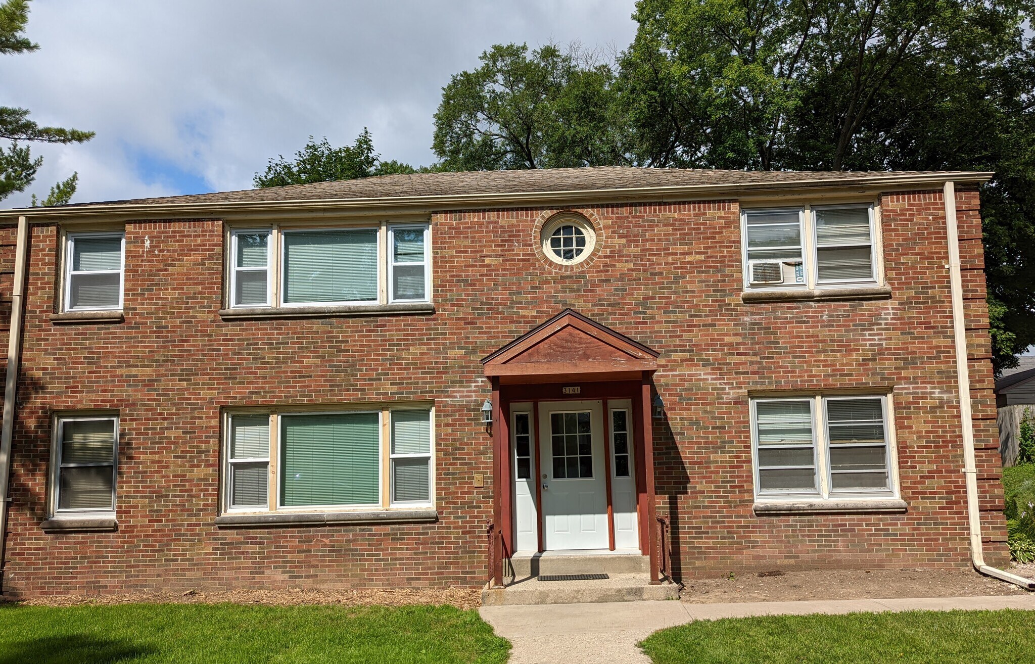 Building Photo - 3141 S 48th St