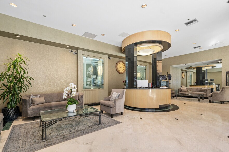 Building Photo - 10535 Wilshire Blvd