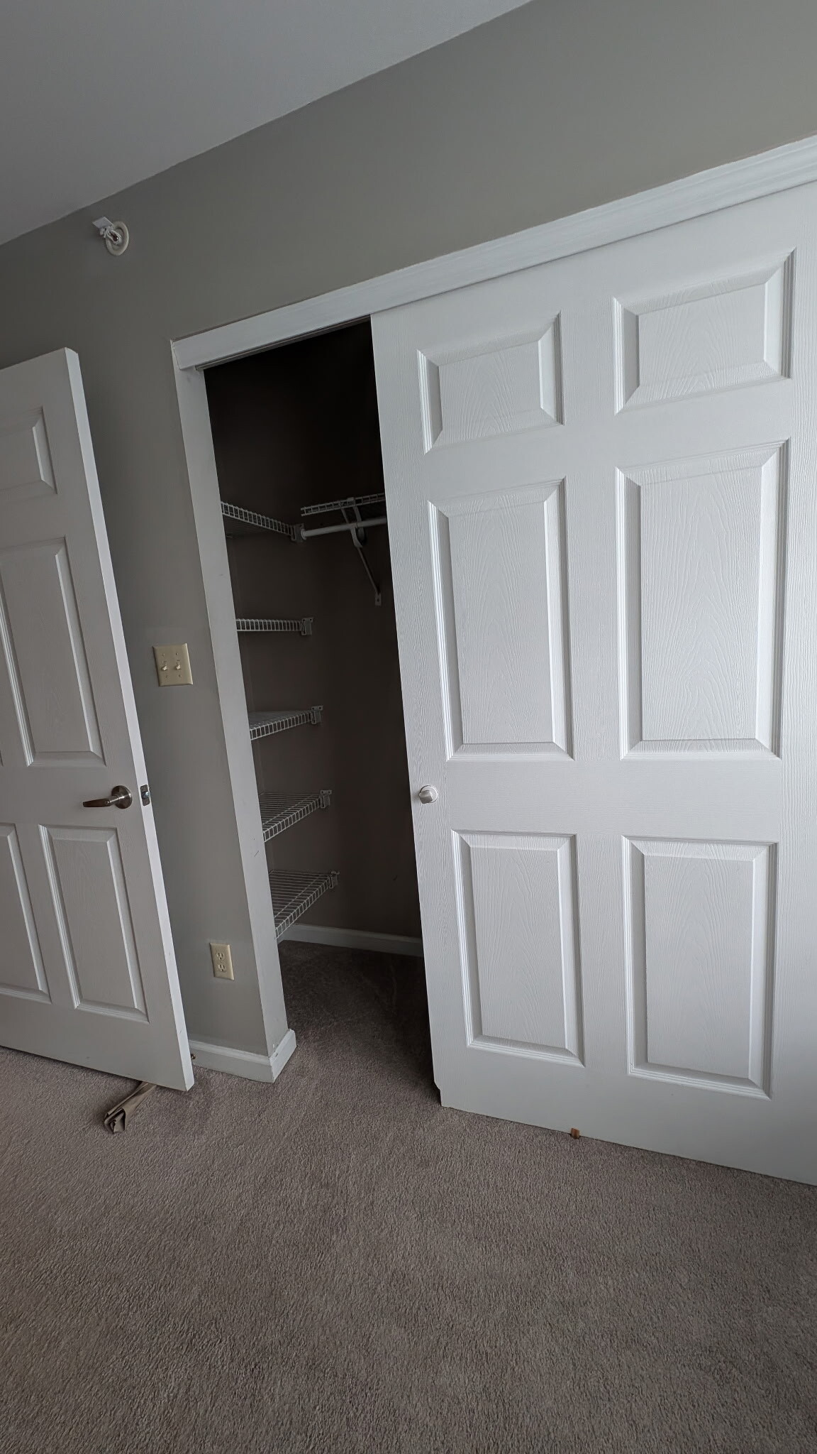 Building Photo - 1408 Summertree Springs Ave