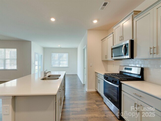 Building Photo - 3721 Stanley Crk Dr