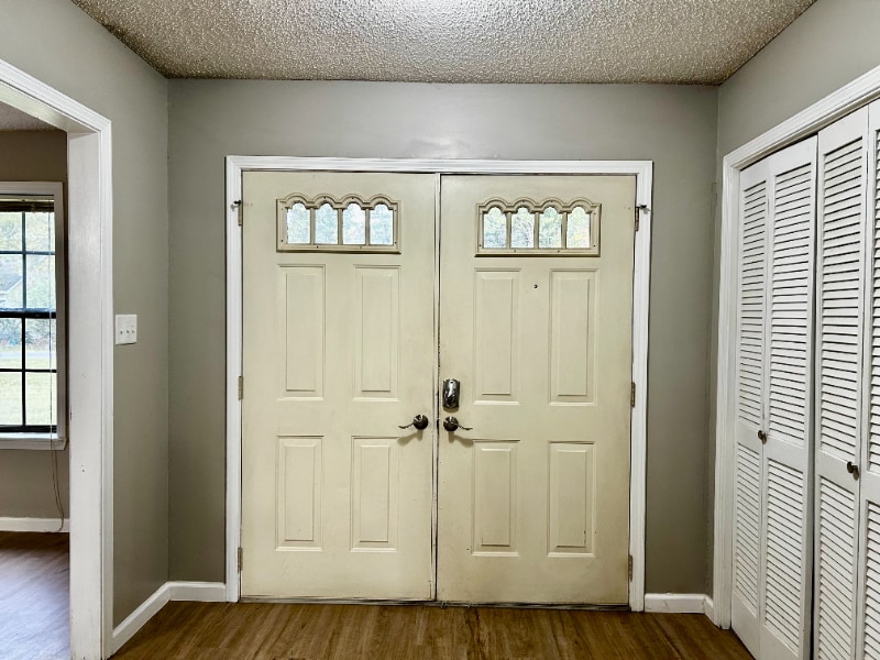 Building Photo - 905 Cherokee St