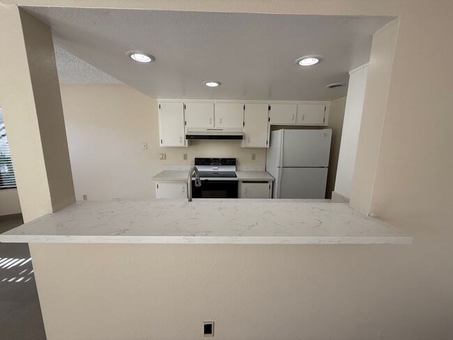 Building Photo - TWO BEDROOM / ONE BATH TWO-STORY CONDO IN ...