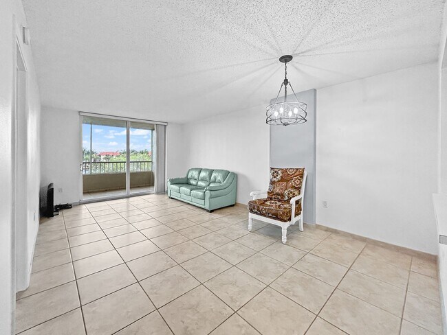 Building Photo - 2333 Feather Sound Dr