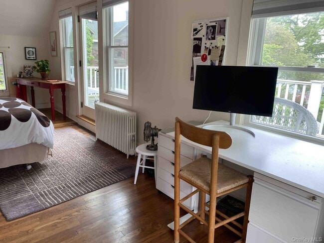 Building Photo - 161 W 15th Ave