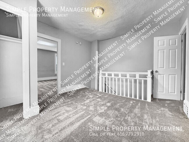 Building Photo - 1548 Coit Ave NE