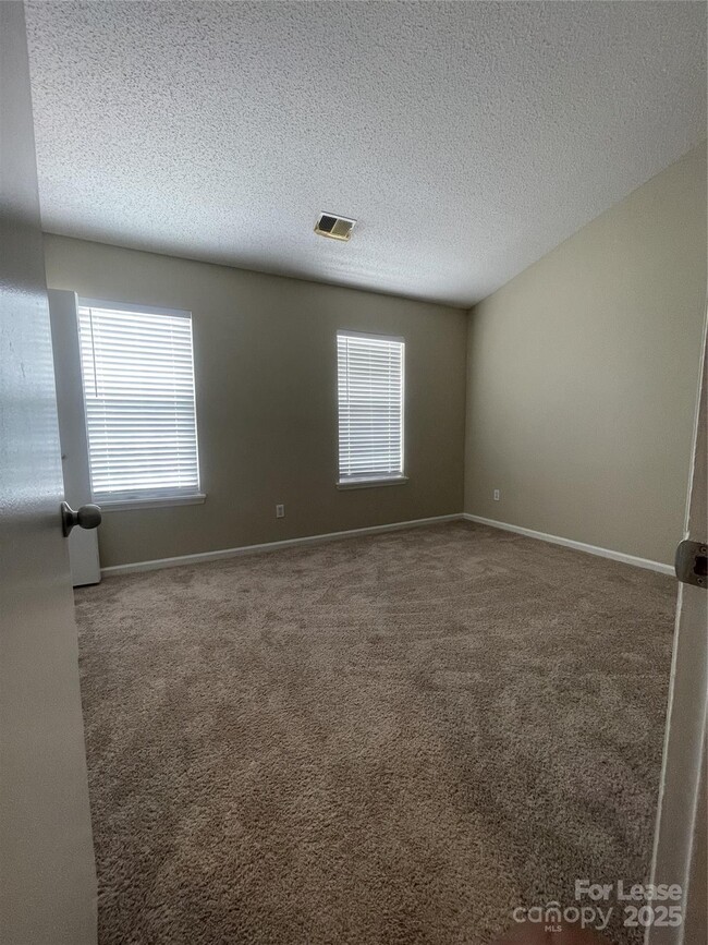 Building Photo - 6400 Windsor Gate Ln